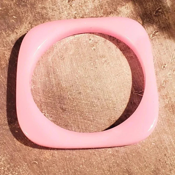 Rounded Square Light Pink New Vintage Y2K 90s Retro Structural Bangle Bracelet - Picture 5 of 6